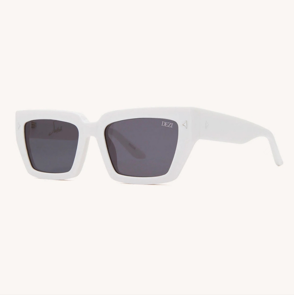 Dezi Switch Sunglasses